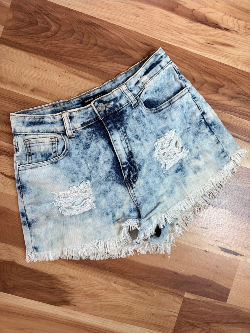 Gogo Star Whitewash / bleached jean shorts